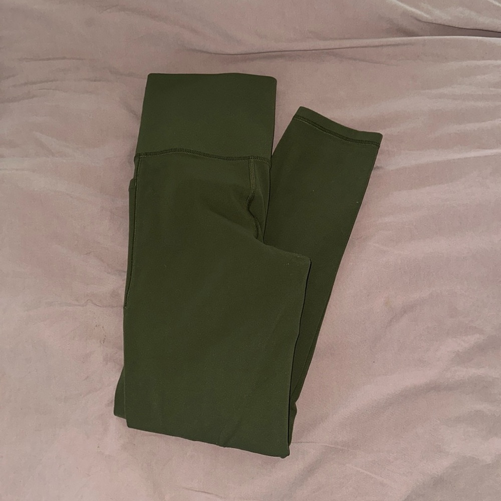 Athleta salutation stash 7/8 legging- worn twice